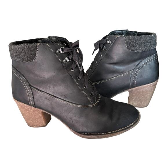 Clark’s Artisan Collection Carleta Crane Lace Up Leather Heeled Bootie size 11 - Picture 4 of 16